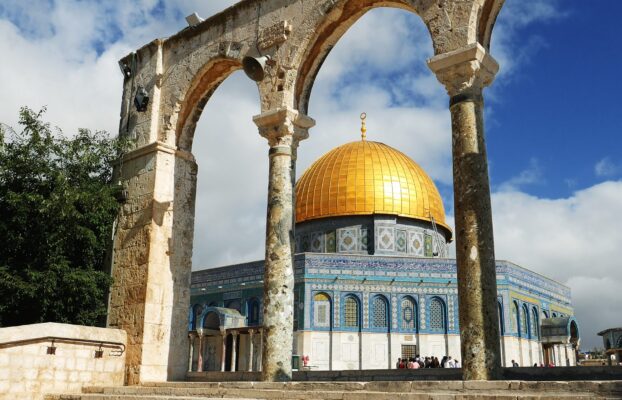 حزب الميثاق الوطني يؤكد حرمة التقسيم المكاني وخطورة المؤامرة الإسرائيلية على المسجد الأقصى